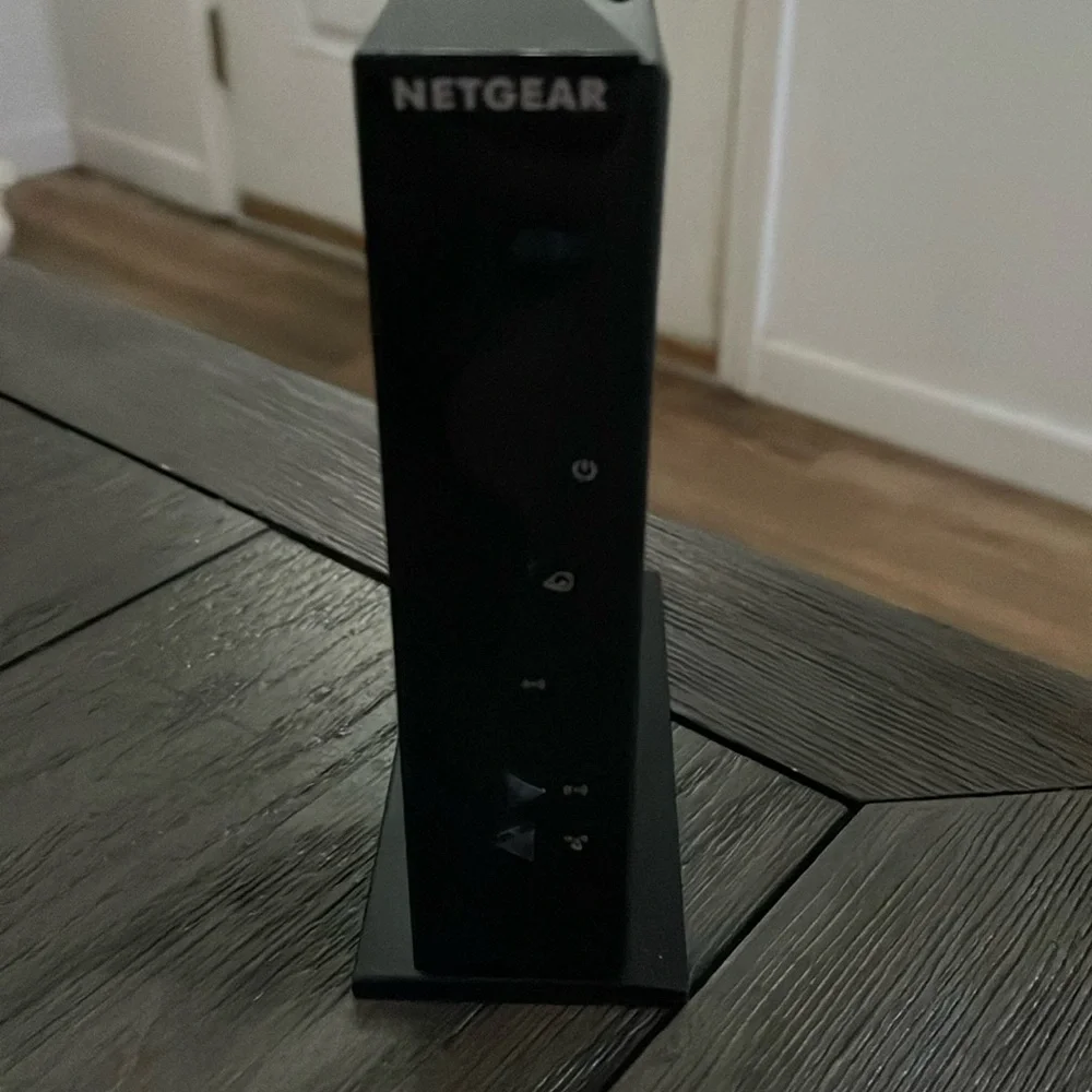 Netgear Router N300 WiFi Router - Picture 1 of 3
